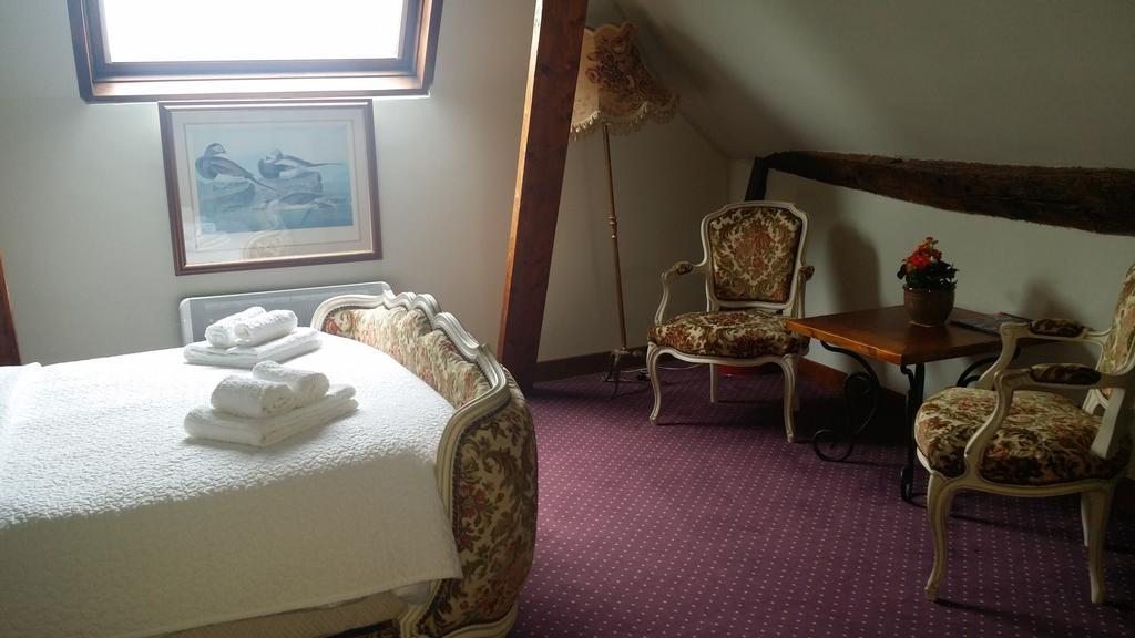 Les Trois Cheminees Chambres D'Hotes Livarot-Pays-d'Auge Eksteriør billede